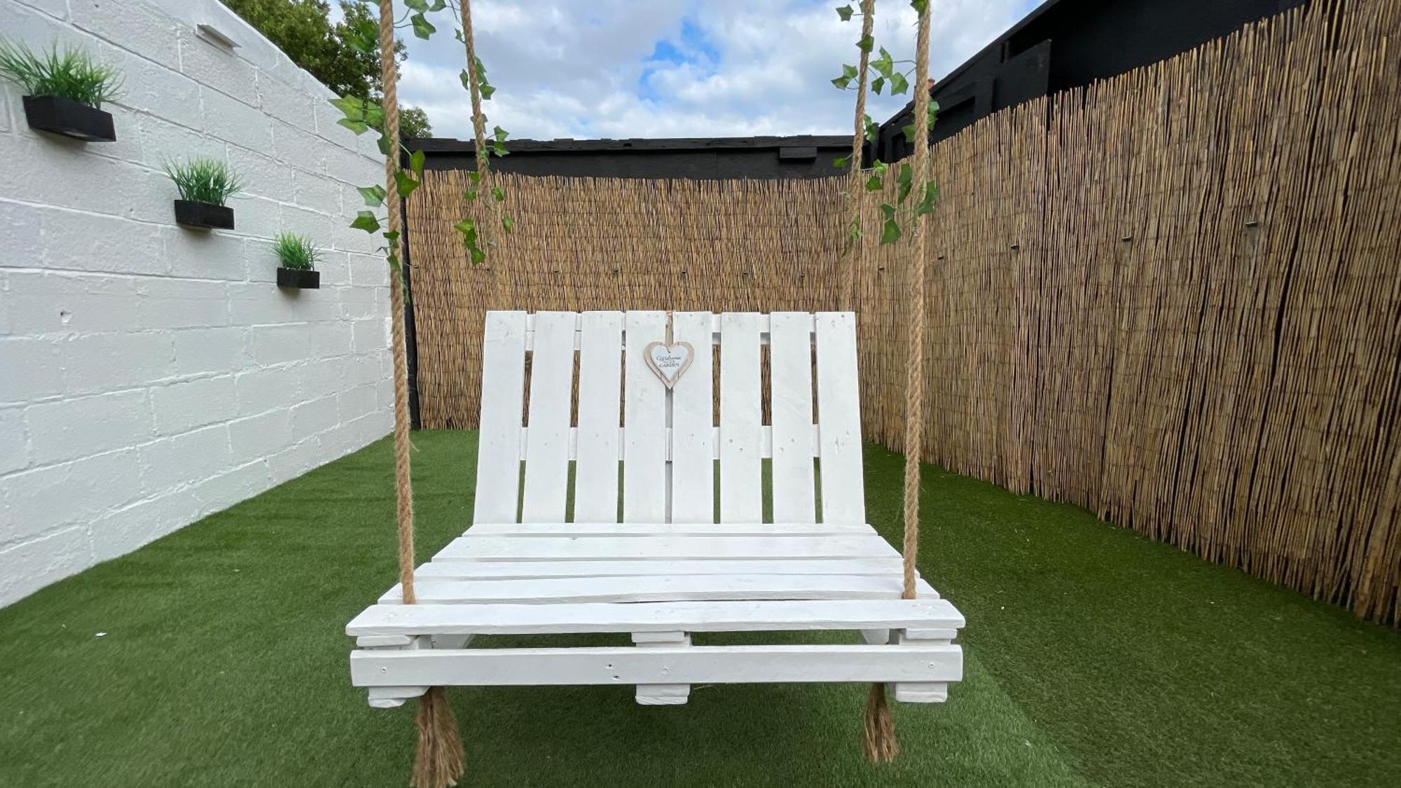 Spacious 6 Bed Home Near City & Albion Stadium Perfect For Contractors! Birmingham Esterno foto